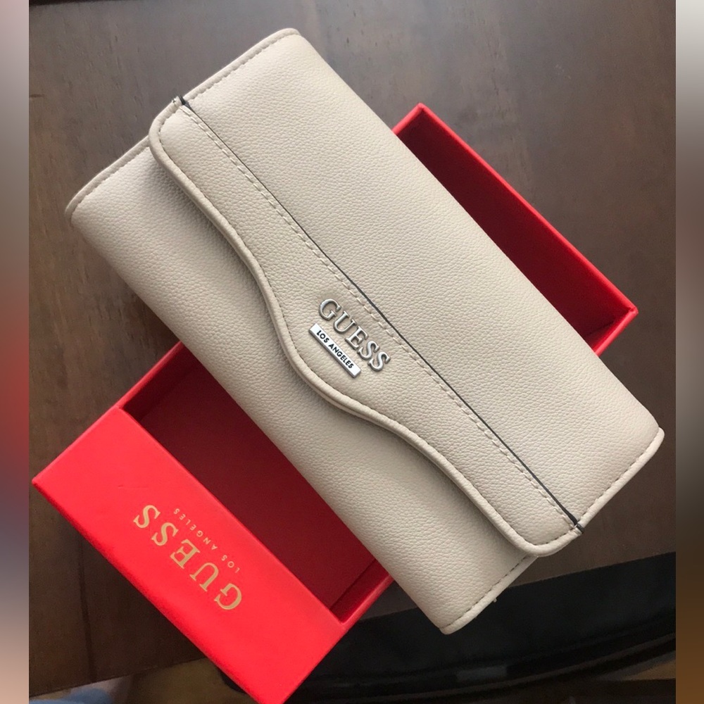 Guess Wallet